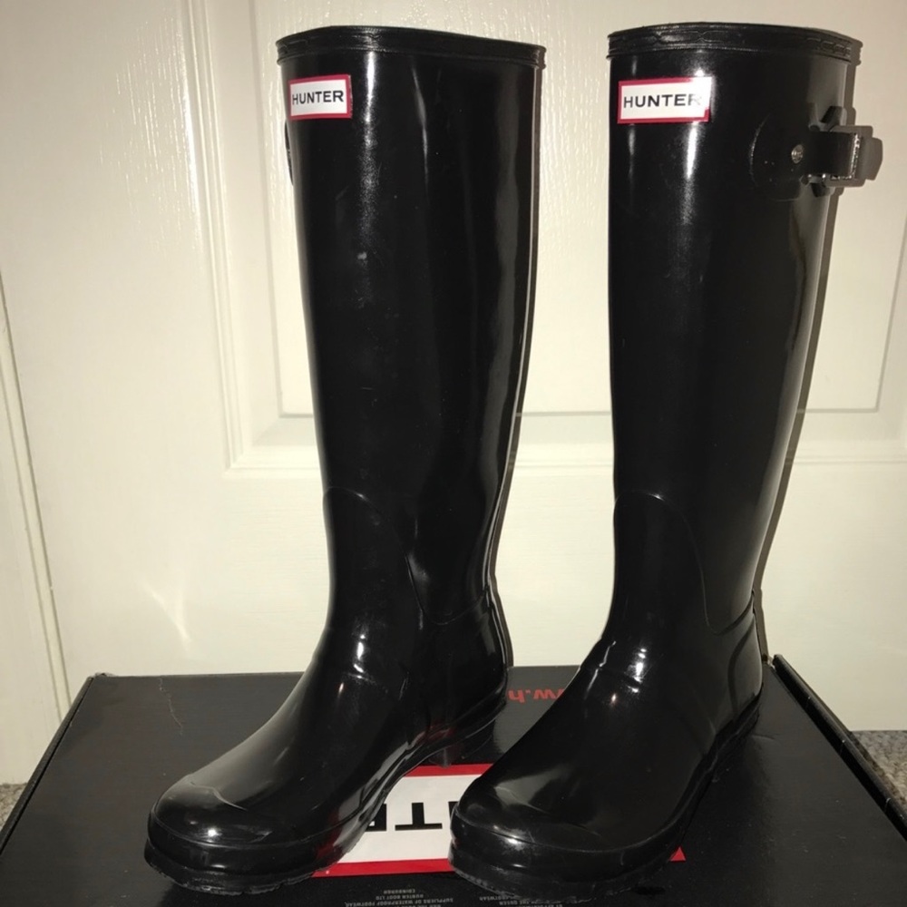 BLACK TALL HUNTER RAIN BOOTS
